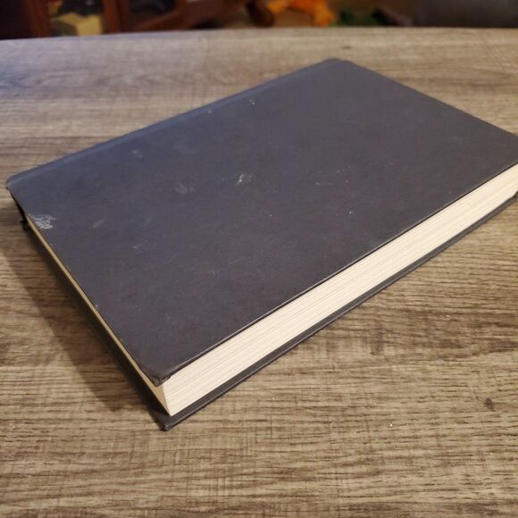 The Hit hardcover book by David Baldacci - Picture 2 of 4